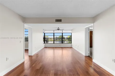 1524 Whitehall Drive Davie FL 33324