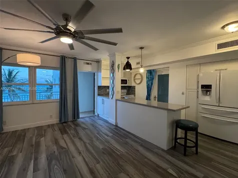901 S Surf Road Hollywood FL 33019