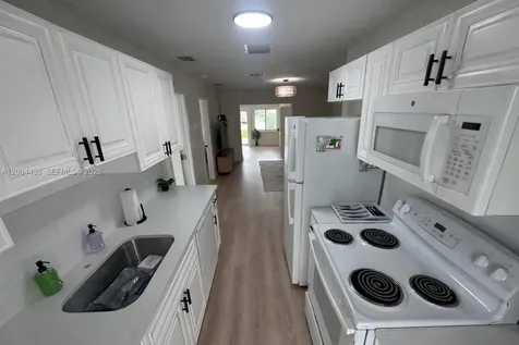 4396 SW 25th Terrace Dania Beach FL 33312