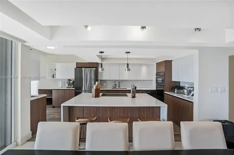 7000 Island Boulevard Aventura FL 33160