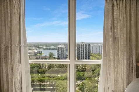 7000 Island Boulevard Aventura FL 33160