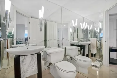 7000 Island Boulevard Aventura FL 33160