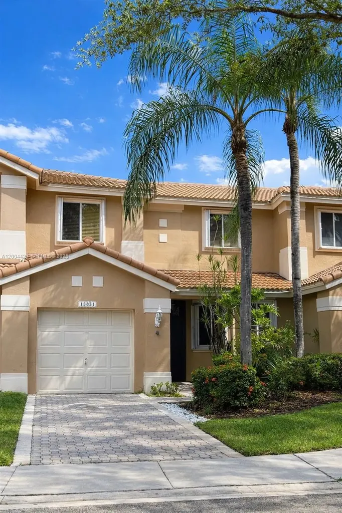 15851 SW 10th Street Pembroke Pines FL 33027
