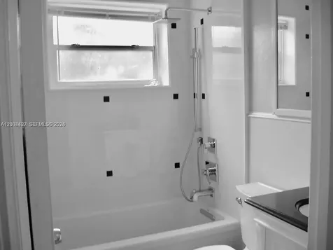 2140 NE 180th Street North Miami Beach FL 33162