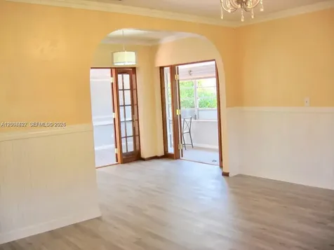 2140 NE 180th Street North Miami Beach FL 33162
