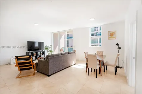 31 SE 5th Street Miami FL 33131