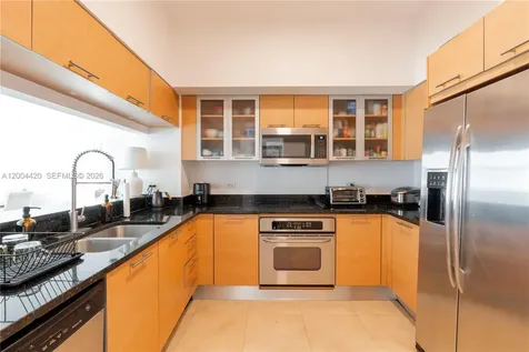 31 SE 5th Street Miami FL 33131