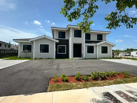 12556 SW 194th Street Miami FL 33177