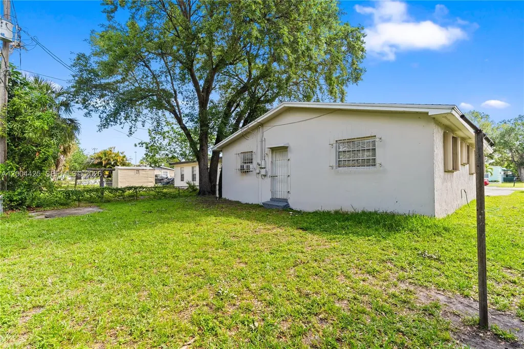 723 NW 15th Terrace Fort Lauderdale FL 33311
