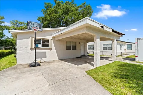 723 NW 15th Terrace Fort Lauderdale FL 33311