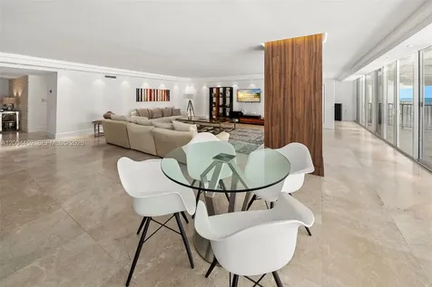 600 Grapetree Drive Key Biscayne FL 33149