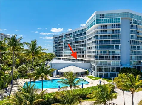 600 Grapetree Drive Key Biscayne FL 33149