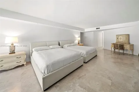 600 Grapetree Drive Key Biscayne FL 33149