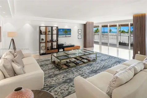 600 Grapetree Drive Key Biscayne FL 33149