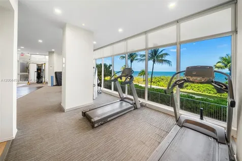600 Grapetree Drive Key Biscayne FL 33149