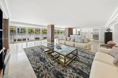 600 Grapetree Drive Key Biscayne FL 33149