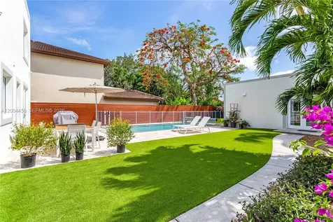 152 SW 20th Road Miami FL 33129