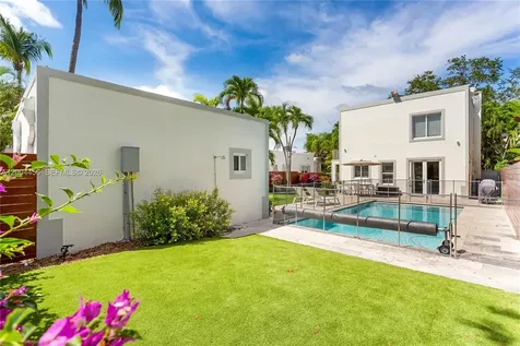 152 SW 20th Road Miami FL 33129