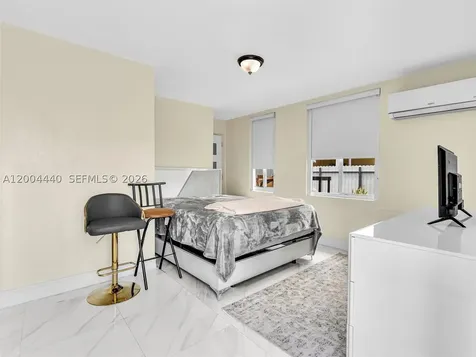 5801 NW 113th Terrace Hialeah FL 33012