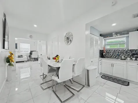 3554 SW 26th Street Miami FL 33133