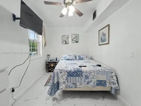 3554 SW 26th Street Miami FL 33133