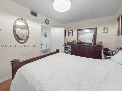 3554 SW 26th Street Miami FL 33133