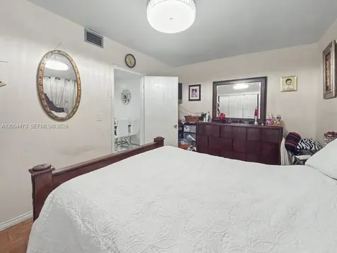 3554 SW 26th Street Miami FL 33133
