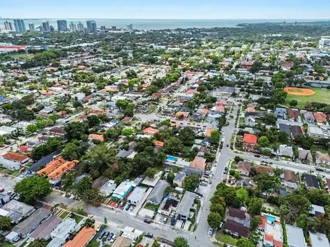 3554 SW 26th Street Miami FL 33133