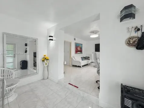 3554 SW 26th Street Miami FL 33133
