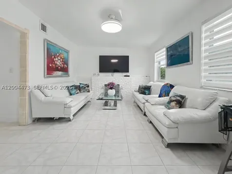 3554 SW 26th Street Miami FL 33133