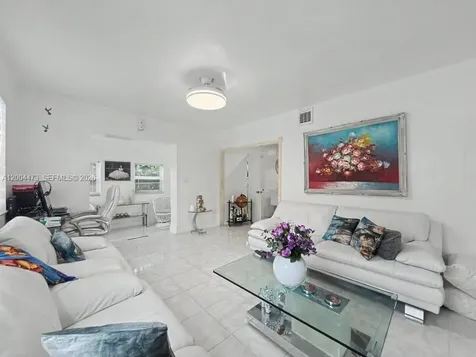 3554 SW 26th Street Miami FL 33133