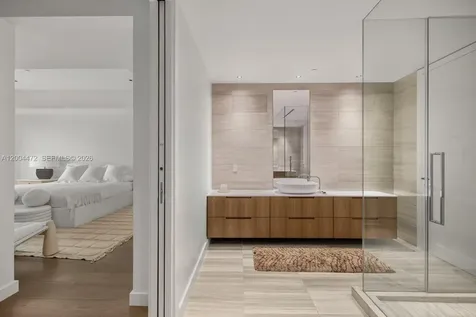 4701 N Meridian Avenue Miami Beach FL 33140