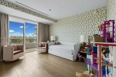 4701 N Meridian Avenue Miami Beach FL 33140