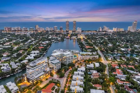 4701 N Meridian Avenue Miami Beach FL 33140