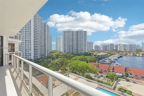 3640 Yacht Club Drive Aventura FL 33180
