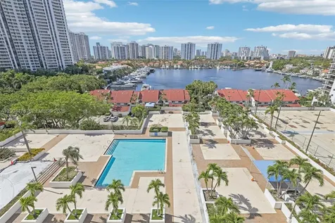 3640 Yacht Club Drive Aventura FL 33180