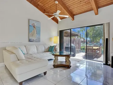 2667 S Parkview Drive Hallandale Beach FL 33009