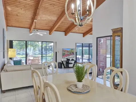 2667 S Parkview Drive Hallandale Beach FL 33009
