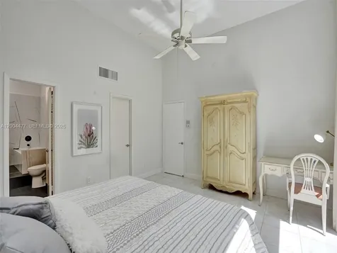 2667 S Parkview Drive Hallandale Beach FL 33009