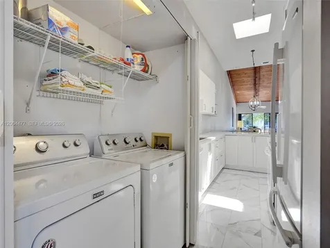 2667 S Parkview Drive Hallandale Beach FL 33009