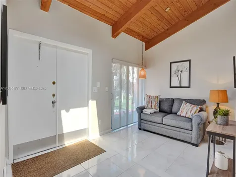 2667 S Parkview Drive Hallandale Beach FL 33009