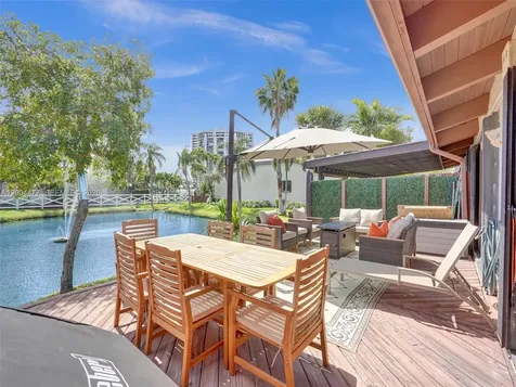 2667 S Parkview Drive Hallandale Beach FL 33009