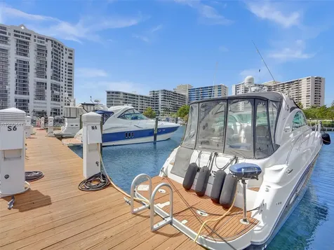 2667 S Parkview Drive Hallandale Beach FL 33009