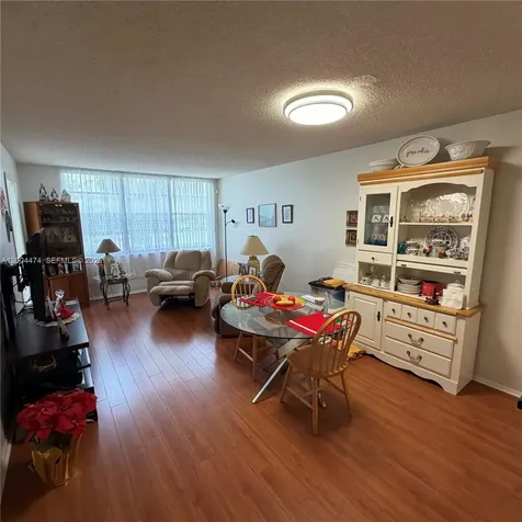 9440 Tangerine Place Davie FL 33324