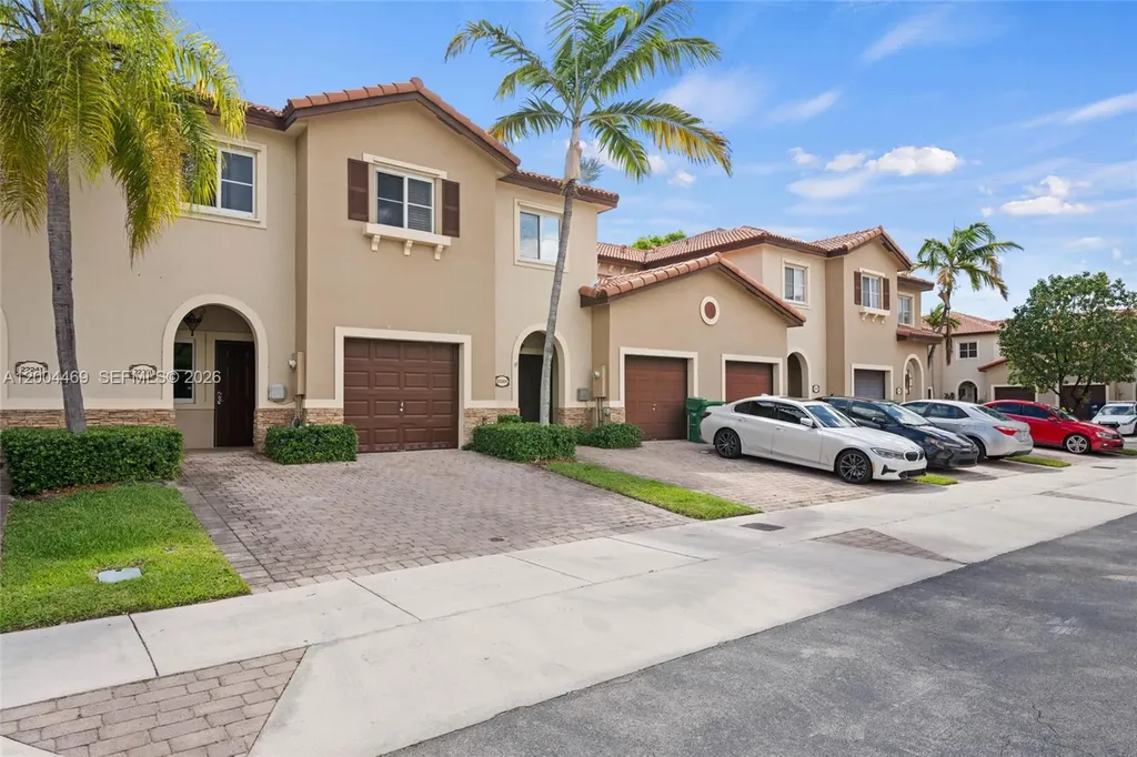 22251 SW 88th Path Cutler Bay FL 33190