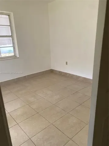 1070 NW 147th Street Miami FL 33168
