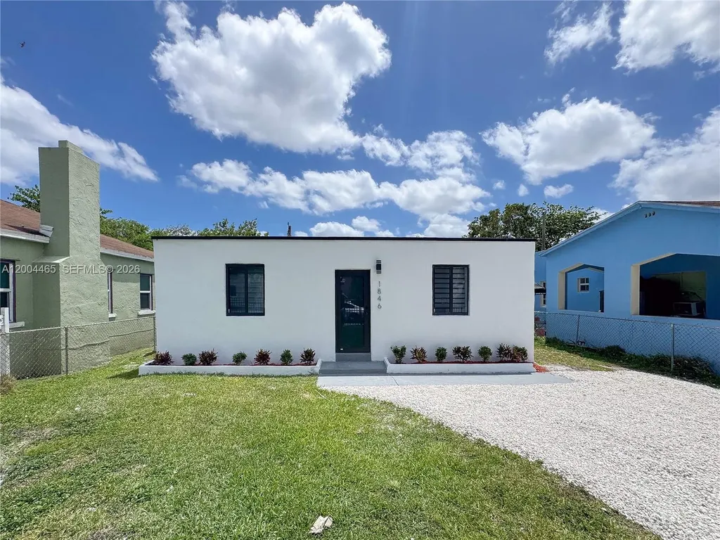 1846 NW 49th Street Miami FL 33142