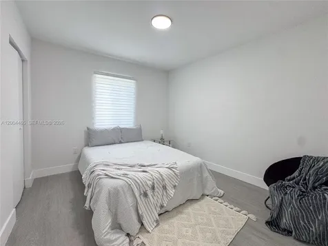 1846 NW 49th Street Miami FL 33142