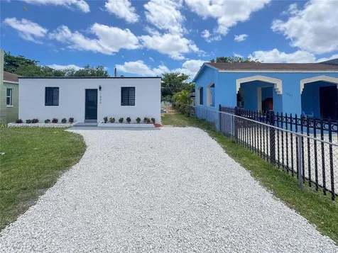 1846 NW 49th Street Miami FL 33142