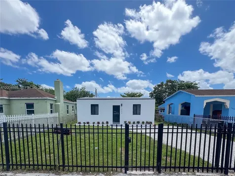 1846 NW 49th Street Miami FL 33142